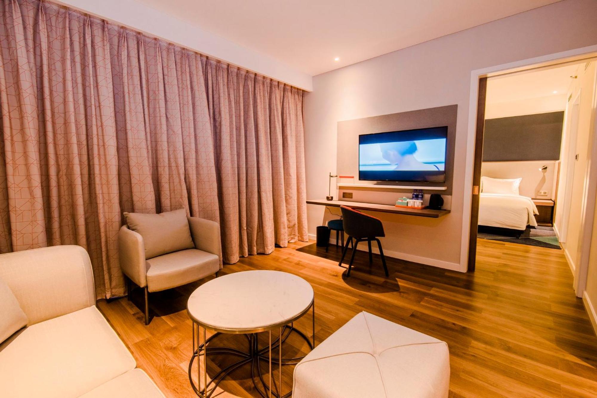 Holiday Inn Express Yinchuan Downtown By Ihg Exterior foto